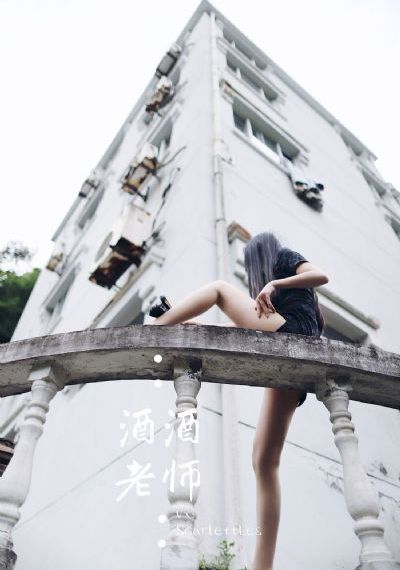 男人把女人按在床上-迅雷影音免费观看字幕