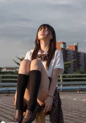 漂亮嫂子2-免费欧美老版国语字幕
